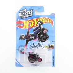 Машинка Hot Wheels Wheelie Chair GHC70