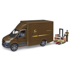 Фургон Bruder 02678 Mercedes-Benz Sprinter UPS с погрузочным оборудованием с фигуркой