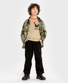 Брюки с защипами и регулировкой ширины брючин черные Button Blue, 104, 224BBBMC6306