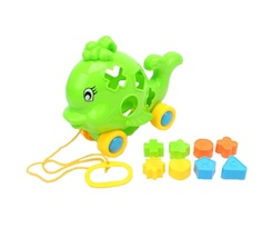 Каталка-сортер на веревочке Феникс Toys Дельфиненок, в комплекте с 8-ю фигурами