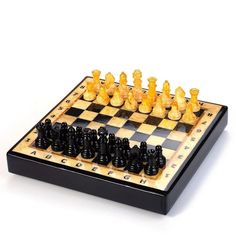 Янтарные шахматы S11974 в деревянном коробе No Brand