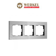 Рамка для розетки/выключателя из металла на 3 поста Werkel AluMax W0033506 алюминий