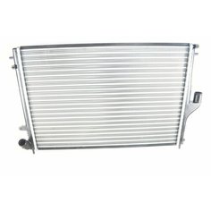 Радиатор охлаждения двигателя с кондиционером Renault Logan, Sandero 1.4/1.6 08- / Renault Duster 1.6/2.0 SAT