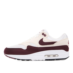 Женские кроссовки Nike