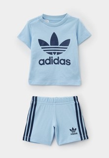 Футболка и шорты adidas Originals