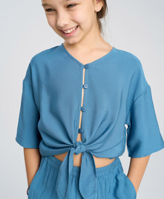 Блузка с коротким рукавом синяя укороченная с узлом для девочки Button Blue