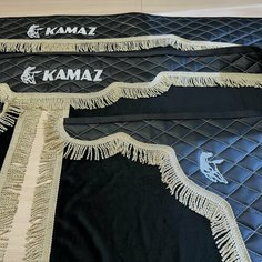 Комплект ламбрекенов КамАЗ экокожа со спальником Нет бренда