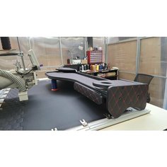 Столик в кабину для грузовика DAF ДАФ105/95 Чёрная экокожа Красный ромб Подстаканники Автостиль