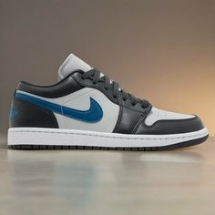 Кроссовки NIKE Air Jordan 1 Low, полнота B (US)/ на среднюю стопу, размер 7 US / 24 CM, черная