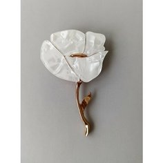 Брошь, перламутр, 1 шт., белый в золоте Glow Store