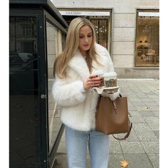 Полушубок, размер 42, молочный Di Boutique