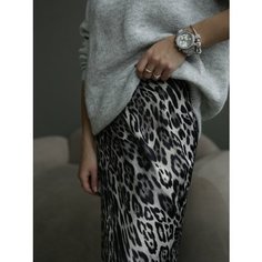 Юбка LEO GREY SATIN, размер 52, серебряный, серый Нет бренда