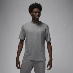Футболка NIKE Brand Sneaker Patch, размер 44-46, серый