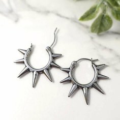 Серьги-трансформеры Starfallshop, славянский оберег, размер 25 мм, серебристый