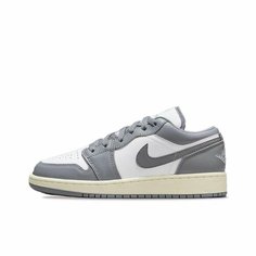 Кроссовки NIKE Air Jordan 1 Low, полнота D (EU)/ на узкую стопу, размер 37.5eu / 5us / 23cm / 36.5ru, серый
