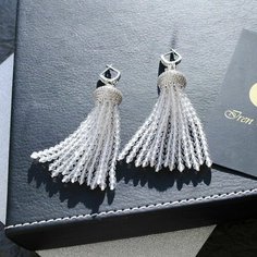Серьги с подвесками Mia Diva, хрусталь, бесцветный, белый, серебряный