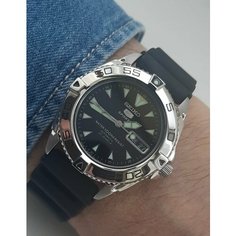Наручные часы SEIKO, серебристый