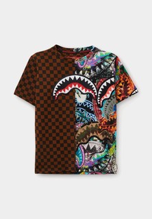 Футболка Sprayground