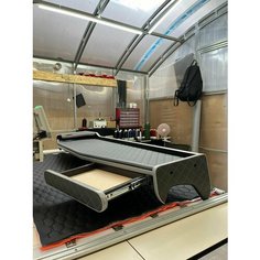 Стол-полка с подстаканником на торпеду для тягача SHACMAN F2000 F3000 Серая экокожа Серый ромб Автостиль