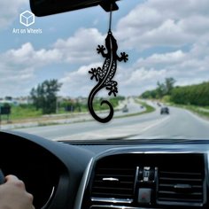 Подвеска в машину на зеркало Ящерица, подарок автолюбителю. Art on Wheels