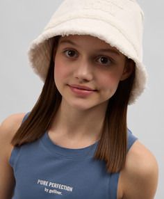 Панама для девочки из денима с необработанными краями белая Gulliver