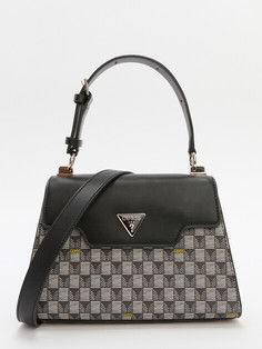 Дорожные и спортивные сумки Guess