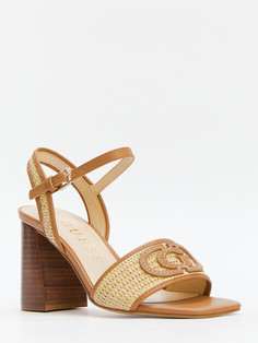 Босоножки Guess