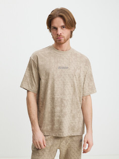 Футболки и майки Guess