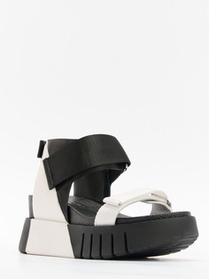 Босоножки United Nude