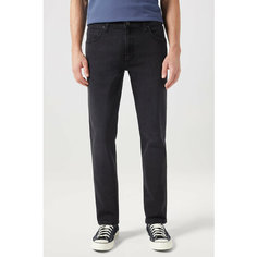 Джинсы классические Wrangler Men Greensboro Jeans, размер 33/32, черный