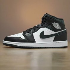Кроссовки NIKE, полнота D, размер 42,5 RU / 27,5 CM, черно-белый