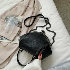 Сумка саквояж , фактура гладкая, черная Oli Bags