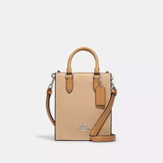 Сумка кросс-боди Coach, фактура зернистая, бежевая