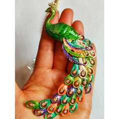 Брошь Queen Fair, стразы, эмаль, 1 шт., зелeный