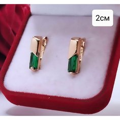 Серьги, фианит, искусственный камень, зелeный Нет бренда