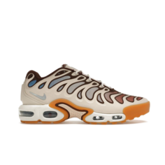 Кроссовки NIKE Air Max TN Plus Drift, размер 9.5 US / 43 EUR / 27.5 CM, бежевый