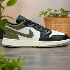Кроссовки NIKE Air Jordan 1 Low, полнота B, размер EU 38,5, хаки