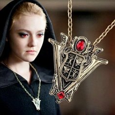 Колье, искусственный камень, длина 4.9 см, коричневый Twilight Saga