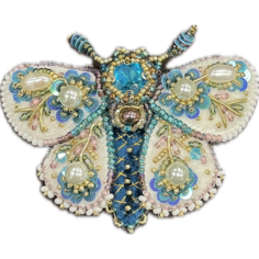 Брошь Королевство Птички & Бабочки, Swarovski Zirconia, жемчуг пресноводный культивированный, белый, голубой