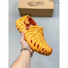 Сабо Crocs Sarah Clog, размер M4W6, yellow Нет бренда