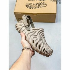 Сабо Crocs Sarah Clog, размер M7W9, coffee Нет бренда