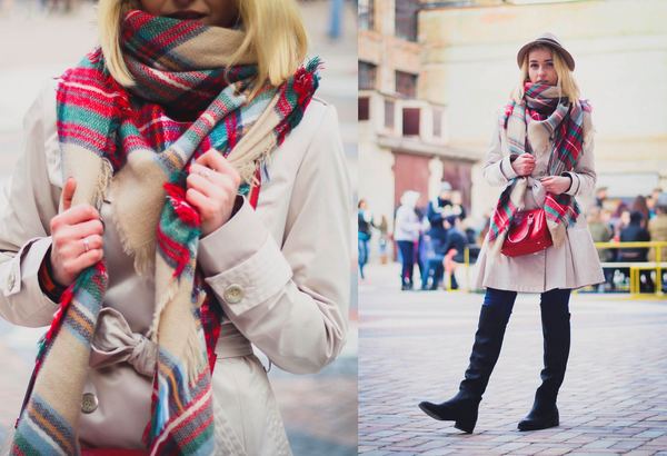 Trench coat & hat